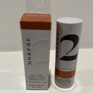 Morphe 2 Sun & Done Smooth-Gliding Bronzer Stick in Caramel Clove.